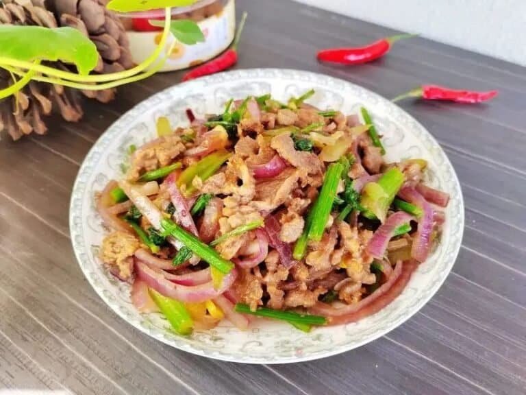 Celery and Onion Beef Stir-Fry