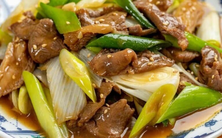 Stir-fried Mutton with Green Onions